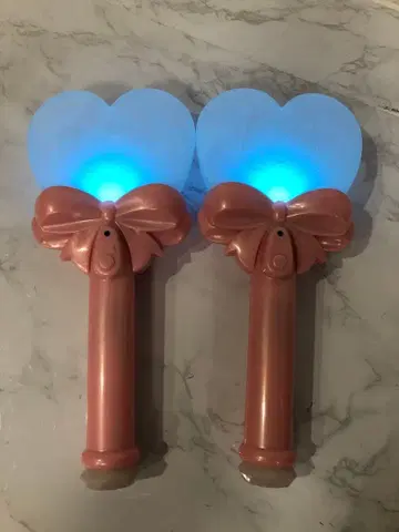 키티 하트형 LED 라이트 스틱 2개 세트 531