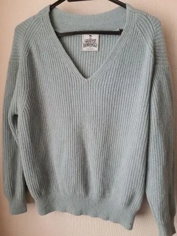 유나이티드 애로우즈 해밀턴 울 100% V넥 니트 민트 그린