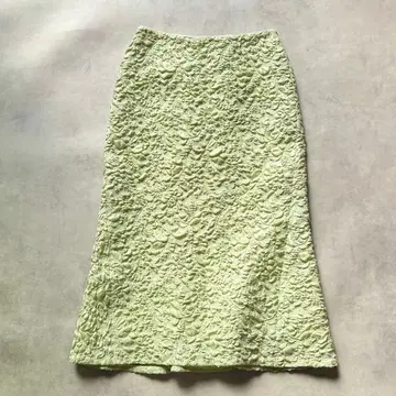 새상품급 드로어 퍼프 자카드 스커트 라임 컬러 정가 9만