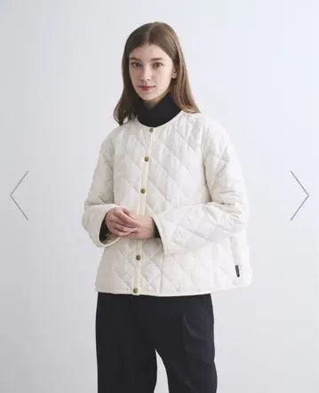 트래디셔널 웨더웨어 퀼팅 자켓 아크리 A라인