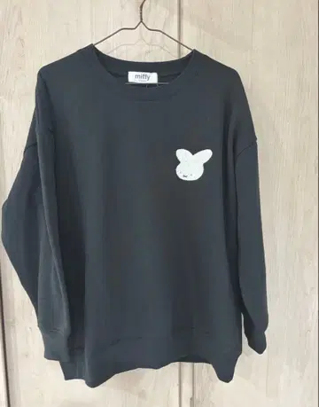 [ miffy ] 70주년 기념 맨투맨 LL 사이즈 나인체 한정판 완판템