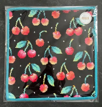 러브러리 바이 페이페이 체리 도트 손수건 타월