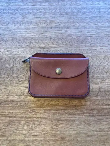 ARTS&CRAFTS 브라운 가죽 코인 케이스