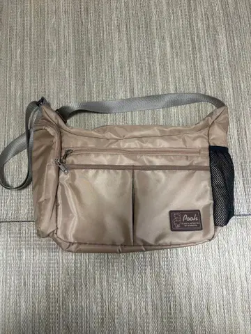 곰돌이 푸 숄더백 디즈니 스토어 보냉 드링크 홀더 포함