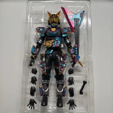 s.h. 피규아트 가면라이더 나고 피버 비트 폼