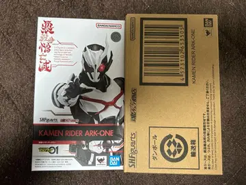 S.H.Figuarts 피규아트 가면라이더 아크원