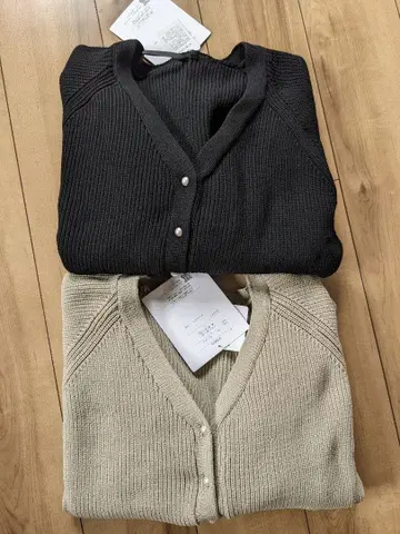 미사용 새상품 니트 2개 블랙 베이지