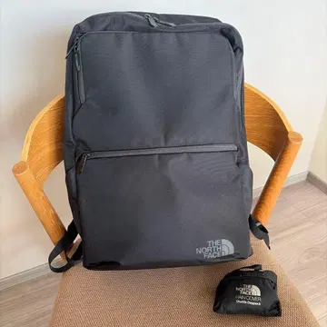THE NORTH FACE 셔틀 데이팩 블랙