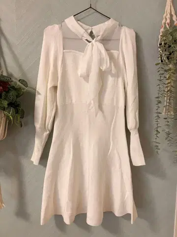 더즐린 니트 원피스