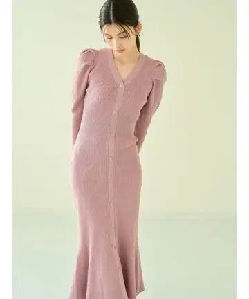 스나이델 프론트 버튼 니트 원피스 핑크