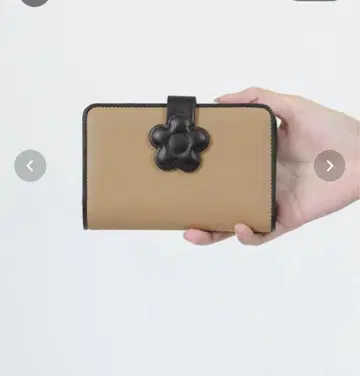 MARY QUANT 지갑