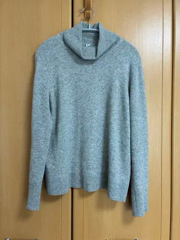 캐시미어 터틀넥 스웨터 긴팔