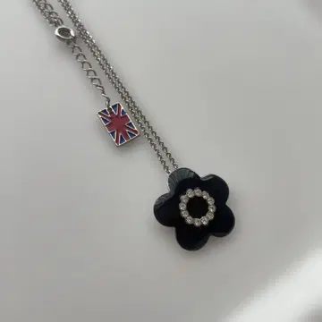 초레어 마리콴트 꽃 디자인 목걸이