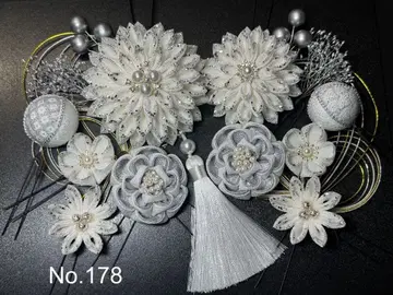 No.178 츠마미잔구 머리 장식 성인식 졸업식 결혼식
