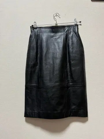 새상품급 쇼와 레트로 루이 샨탄 양가죽 램 가죽 스커트