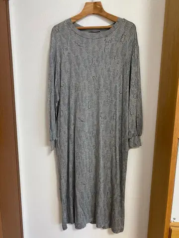 mina perhonen 그레이 긴팔 원피스