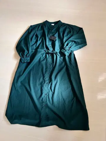 어반 리서치 그린 허리 개더 원피스