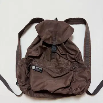 MARY QUANT 마리콴트 백팩 브라운