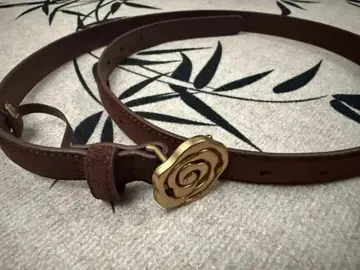 브라운 가죽 장미 버클 벨트