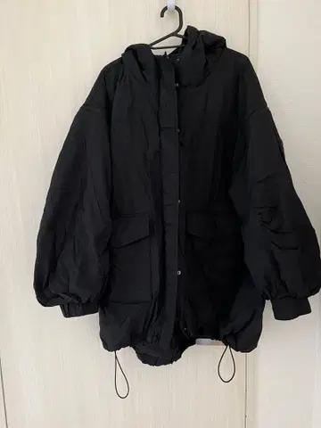 JEANASIS 블랙 다운 자켓