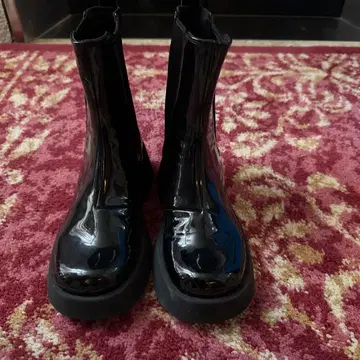 블랙 사이드 고어 부츠 광택 마감