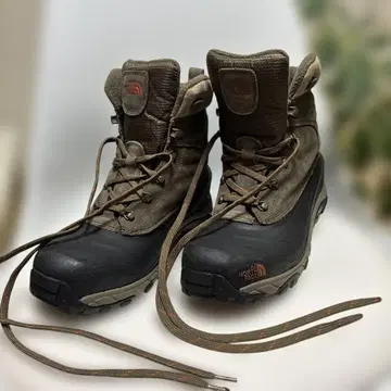 더 노스페이스 트레킹 슈즈 올리브 그린