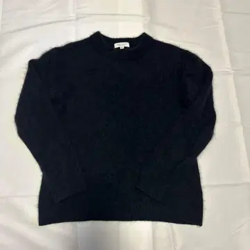 새상품급 BEAUTY&YOUTH BY 헤어리 폼 스웨터 네이비 사이즈 M