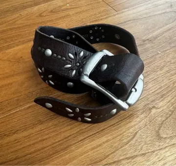 다크 브라운 가죽 스터드 벨트 빈티지