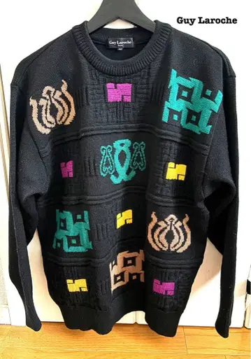 기 라로슈 니트