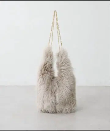 새상품 whimgazette 윔 가젯 토스카나 무스탕 체인 백