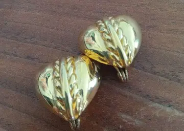 모네 하트 모양 골드톤 귀찌 빈티지