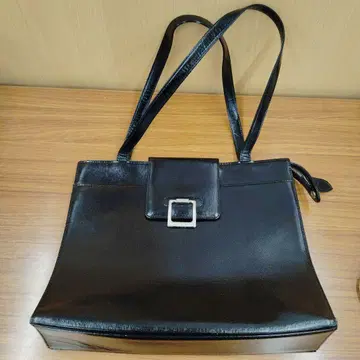 준코 코시노 비즈니스 백 블랙