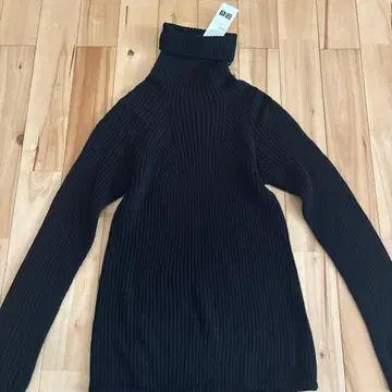 Uniqlo U 블랙 터틀넥 스웨터 L 사이즈