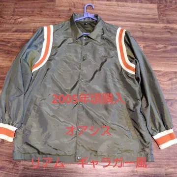 올리브 그린 나일론 자켓 스트라이프