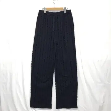 JNBY : Cut Design Loose Fit Pants 40