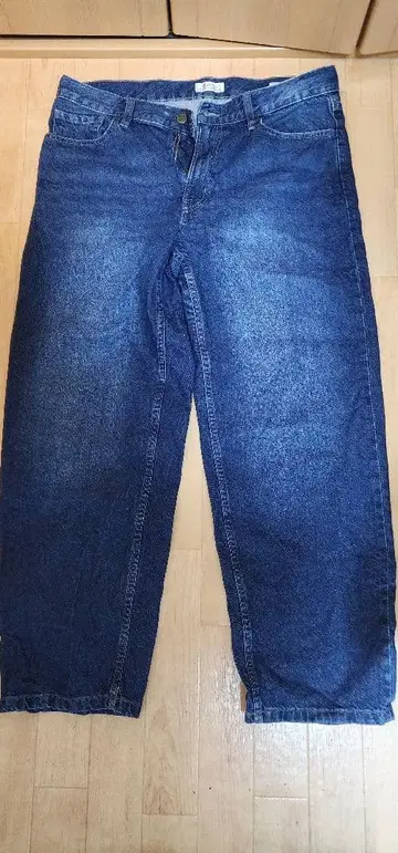 Hsnes 헤인즈 와이드핏 데님 팬츠