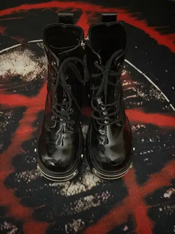 블랙 통굽 하이컷 부츠 지퍼 포함