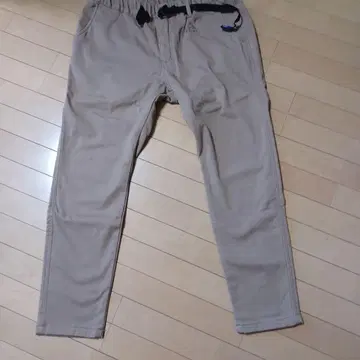 GERRY 베이지 팬츠 LL 사이즈 속기모