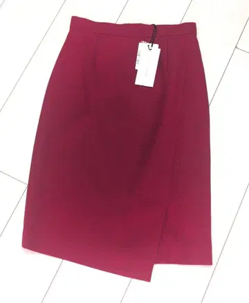 핑키앤다이안 레드 타이트 스커트 택 포함 새상품