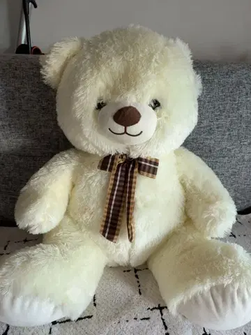 크림색 곰 봉제 인형