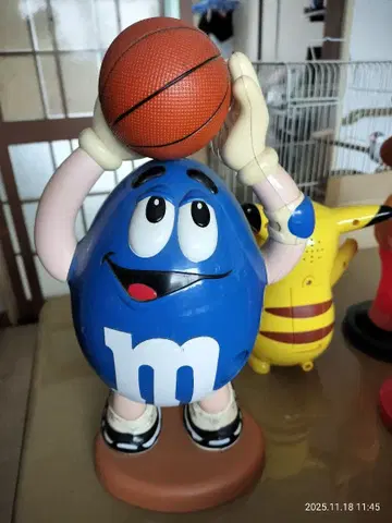 M&M's 농구 캐릭터 피규어