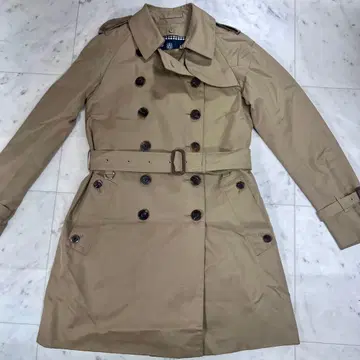 아쿠아 스큐텀 트렌치코트 체크 안감 M 사이즈 상당