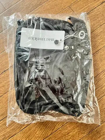 marimekko 블랙 숄더백