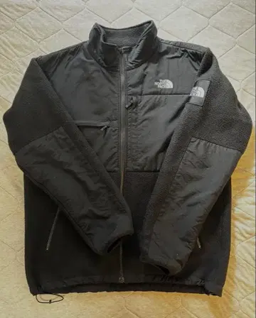 더 노스페이스 블랙 플리스 자켓