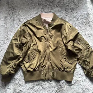 [ 새상품급 ] 올리브 그린 MA-1 자켓