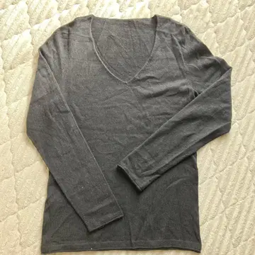 캐시미어 V넥 긴팔 니트 M 사이즈