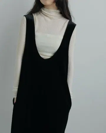 안누크 벨루어 유넥 원피스 36