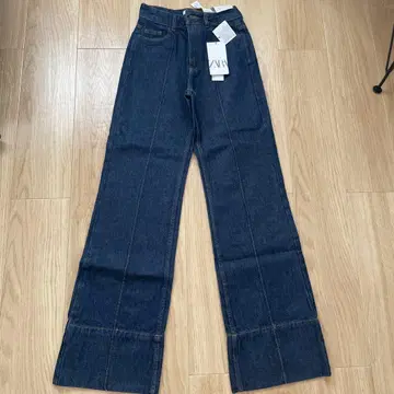 ZARA 택 포함 새상품 플레어 데님