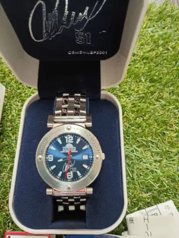 컨디션 최상 MLB 이치로 모델 손목시계 쿼츠