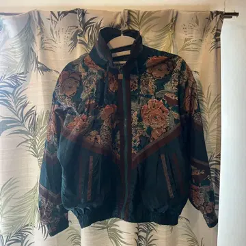 꽃무늬 나일론 자켓